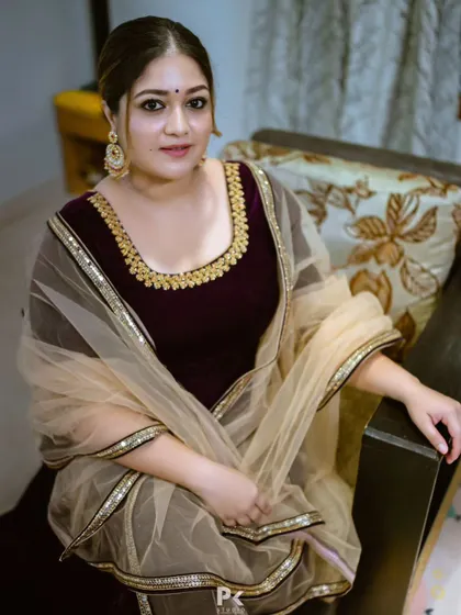 It was a pleasure styling the lovely actress Meghana Raj. She is wearing a pair of our statement earrings that perfectly complement her elegant velvet gown.