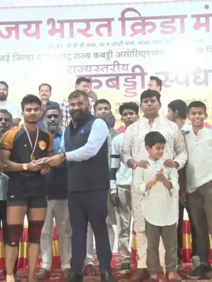 Vedant Yerunkar being awarded 'Man of the Final Day' for his outstanding performance.