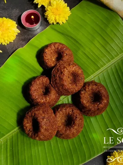 My Unniappam-inspired mini bundt cakes. These little tea cakes are sweetened with banana and jaggery, capturing the authentic flavour of the traditional Kerala snack.