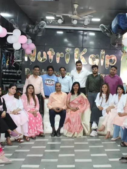 This is my dedicated team. We are a group of experienced nutritionists and medical professionals committed to helping you achieve your health goals.