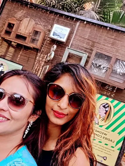 A happy selfie from the Sodabottleopenerwala pop-up event. Collaborations like these are all about healing lives and empowering fellow women entrepreneurs.