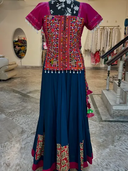The full set, ready for Navratri celebrations.