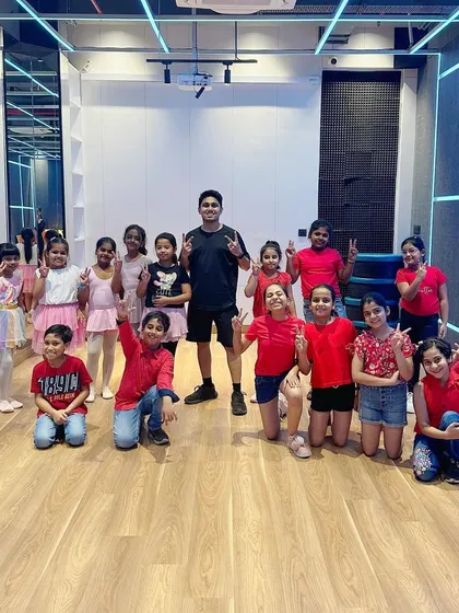 Behind the scenes of a weekend kids' class at my Salt Lake studio. We focus on both individual practice and group synchronization to build teamwork and performance skills.