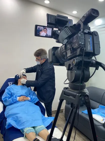 Behind the scenes of a recorded training session on cheek augmentation. We often film demonstrations to create high-quality educational content for wider learning.