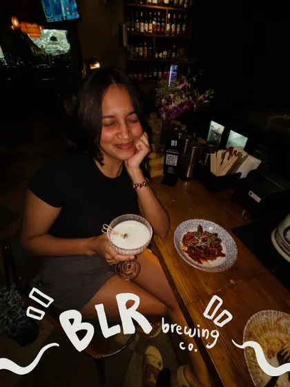 A cozy night at BLR Brewing Co. I added a custom text doodle of the location to remember this good dine-in experience.