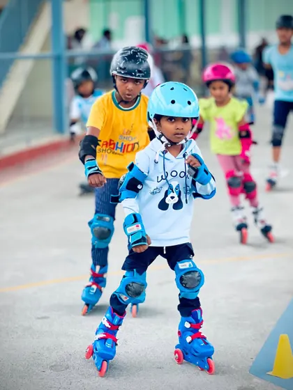 Our skaters learning to move as a pack. In speed skating, drafting and skating close to others is an important strategy, and we introduce these concepts in a safe, controlled environment.