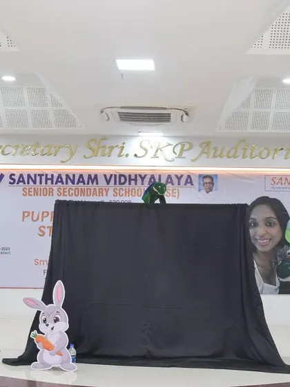 More moments from my travels to schools across the country, each one a unique and joyful experience. From interactive workshops to large assembly performances, I tailor each session to the school's needs.