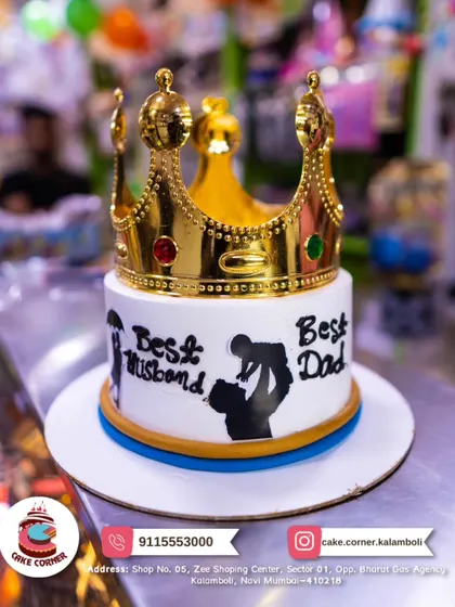A royal cake for the "Best Husband, Best Dad". The golden crown topper shows he's the king of the family. A great choice for his birthday.