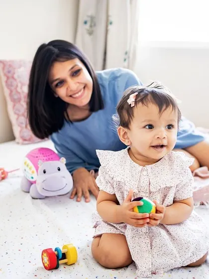 This family wanted a minimal and candid photoshoot, and I was so happy to capture these raw, beautiful moments with their daughter at home.