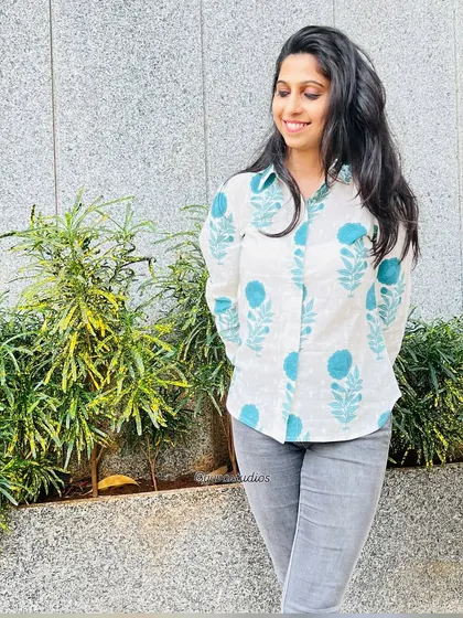 Step into summer with style. Our new shirt with a blue floral block print is here to keep you cool, comfortable, and effortlessly fresh all season long.