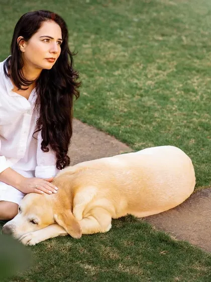 A quiet, contemplative moment with a senior dog. I always make time for sessions with older pets, as capturing their gentle spirit and the deep love they share with their family is incredibly important.