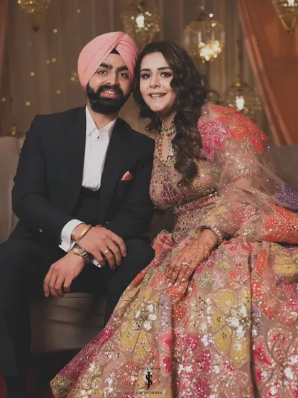A full family portrait from my sister's wedding. Coordinating everyone's outfits created a beautiful and harmonious picture.