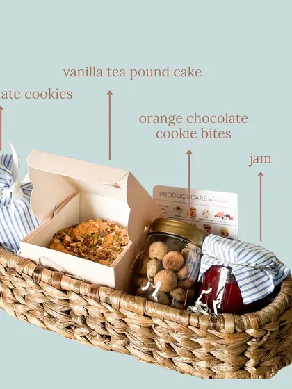 This infographic shows what's inside one of our baby announcement baskets: a vanilla tea pound cake, chocolate cookies, orange chocolate cookie bites, and our homemade jam.