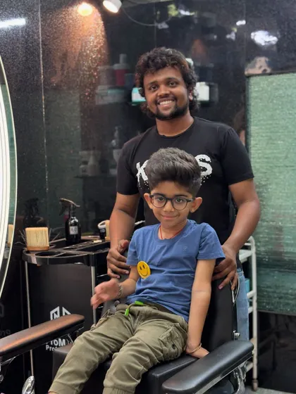 A happy photo with Agniv and his fresh new look.