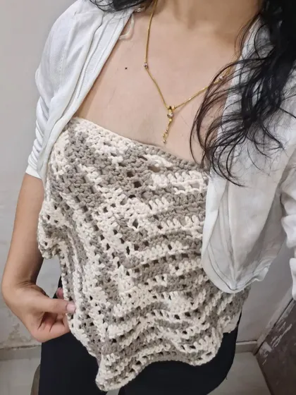 I turned a classic bandana design into this fun Retro Bandana Top. It's a versatile piece that can be worn as a strapless top or tied as a halter.