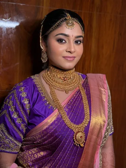 My beautiful Telugu bride Hima, looking absolutely divine. This is the result of careful planning and execution to match her vision for her wedding day.