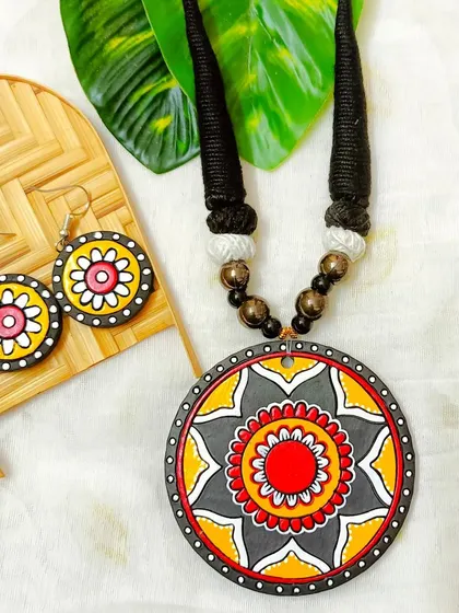 These are additional images and videos showing the wide assortment of necklace sets in various designs and colors that I have available for wholesale.