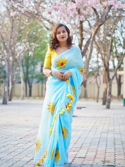 Another view of the sunflower print saree, a happy and vibrant choice.