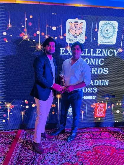Sharing the proud moment with a colleague at the Excellency Iconic Awards 2023. Teamwork is at the heart of every successful project and every award we receive.