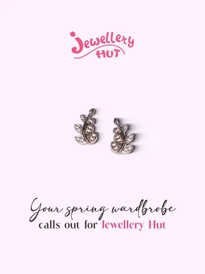 Your spring wardrobe calls for these delicate, leaf-inspired studs. They add a fresh and natural touch to any look.