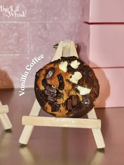 A unique flavor combination, our Vanilla Coffee cookie is a swirl of vanilla and coffee dough with white and dark chocolate chunks.