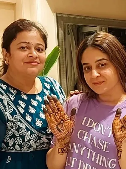It was an honor to create a special design for the lovely actress Mahhi Vij. Working with clients who appreciate the art of mehndi is always a joy and a privilege.