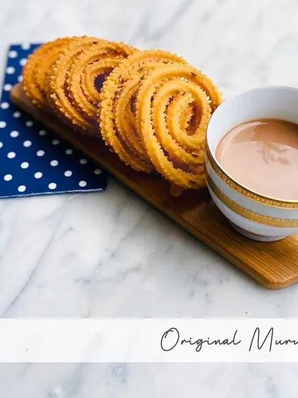 My Original Murukku is made with rice flour, urad flour, hing, jeera, and salt. It's the authentic, classic taste you know and love.