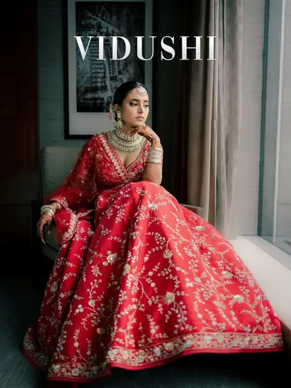 A magazine-worthy shot of bride Vidushi. Her look is the epitome of modern bridal elegance.