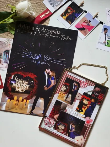 A closer look at the "Will You Marry Me?" magazine and frame set. It’s a wonderful way to celebrate an engagement or anniversary.