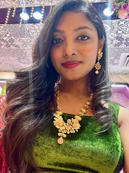Showcasing another beautiful necklace set during the Bhima Jewellers launch event.