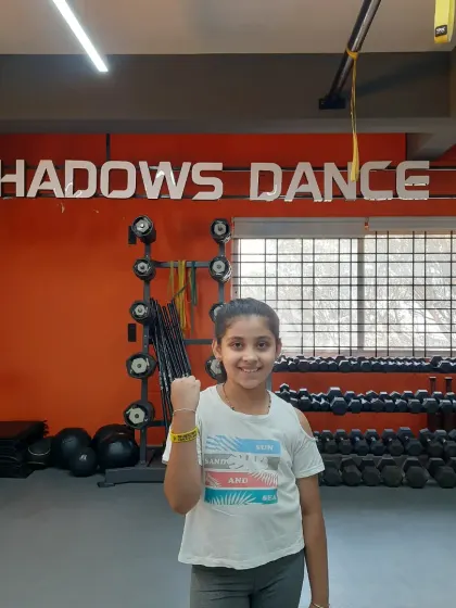 Anika has earned her yellow band for a top performance in the basic level. A great start to her dance journey.