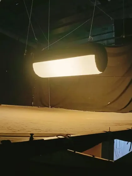 The Lightstar Airlite 1000 tube is a versatile tool for creating soft, ambient top light. By simply adding a diffusion skirt, we can quickly create a large, soft source that is perfect for lighting sets in a studio.