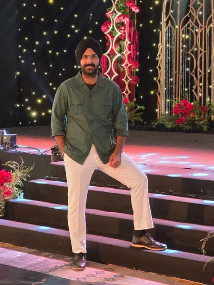 A new performance, a new look. Posing on stage before a gig, ready to get the party started.