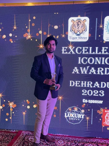 Holding the Excellency Iconic Award in Dehradun. This award for innovation is a milestone for me and my team, reinforcing our dedication to delivering exceptional architectural and interior projects.