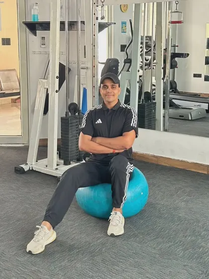 A final pose from a core stability session in Noida Sector 45.