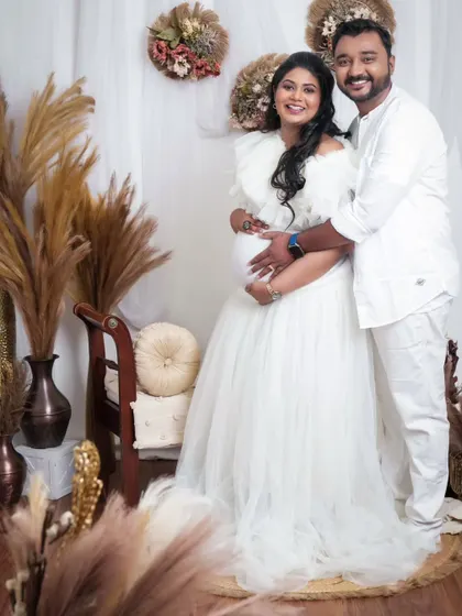 A maternity photoshoot where both parents-to-be look radiant. I provided a natural makeup look for the dad-to-be to match the soft, dreamy theme of the shoot.