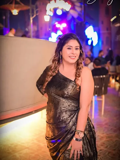 Jiyo Har pal jee bhar k! My client embodies this motto in a one-shoulder shimmer gown, perfect for a night out. This is what living life to the fullest looks like.