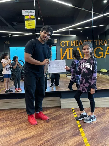 Hands down to our wonderful kids' batch. This young dancer just completed the Jazz Beginners Level 1 workshop, and we couldn't be prouder.