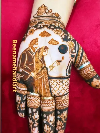 A special Karwa Chauth design for a Sikh couple. The portrait shows the wife looking at her husband through the sieve, a beautiful moment from the ritual.