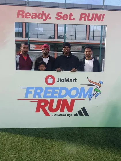A fun photo booth moment before the Jio Freedom Run. It's important to enjoy the atmosphere of these community events.