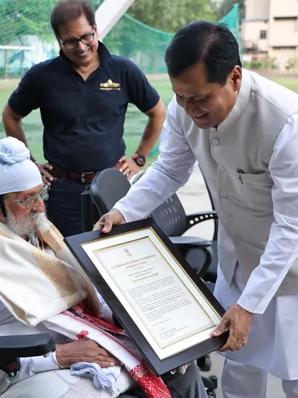 A moment of immense pride as Hon’ble Minister Shri Sarbananda Sonowal presents a token of respect to his Guru, Shri Gurcharan Singh. This visit on Guru Purnima underscores the deep reverence our founder commands from the nation's leaders.
