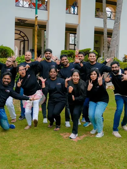 Another fantastic group shot full of energy and happy faces. I'm experienced in organizing and directing large groups for photos.
