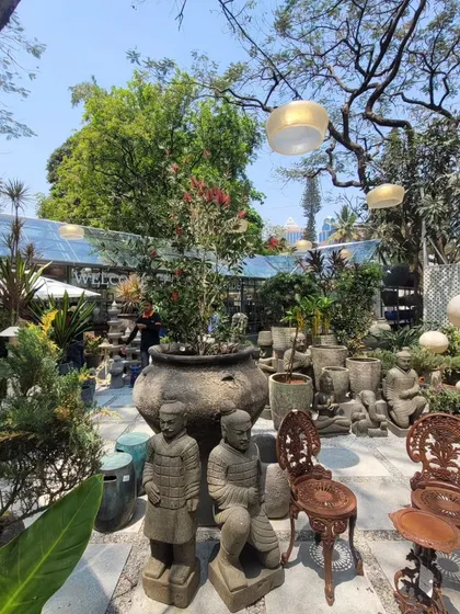 A view of the Beruru retail project, which embodies our philosophy of creating immersive experiences. The space is designed as a destination where commerce and nature are seamlessly intertwined.