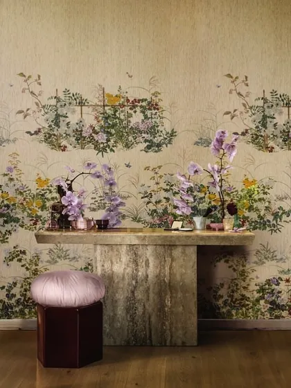 The Scenic Flora wallcovering transforms this console table into a focal point of elegance. This luxurious tapestry of Japanese wildflowers, inspired by vintage kimonos, blends romance and sophistication in every detail.