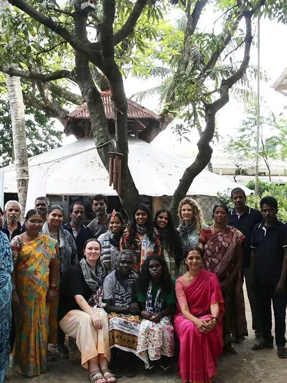 This is our family. A beautiful moment capturing our team alongside visiting artists from the Bábbarra Women's Centre. We believe in the power of craft to connect communities and create lasting relationships across cultures.