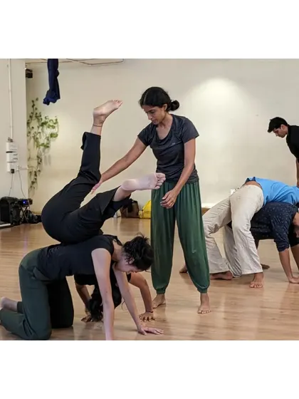 Fluidity in partnership. This image from our X-Sense course shows students working together to create complex shapes, guided by our experienced instructors.