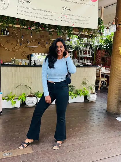 Happiness is the best makeup! A candid photo from a cafe.
