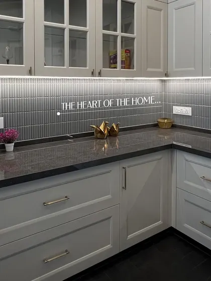 This kitchen is designed with everyday ease in mind, ensuring that daily routines are effortless and enjoyable.