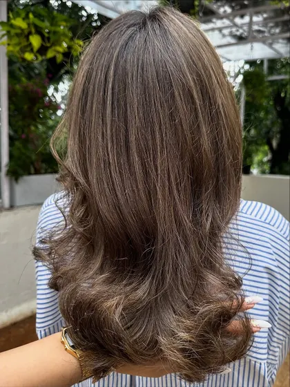A close-up showing the soft layers and the beautiful, natural-looking highlights.
