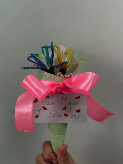 A handmade bouquet for a special mom. My 4th and 5th graders made these beautiful wire ribbon flowers and wrote heartfelt notes for Mother's Day.
